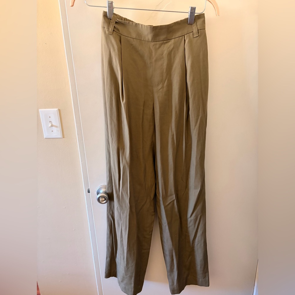 Vince Olive Wide leg flowy pants